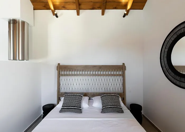 Lichnos Luxury Suites