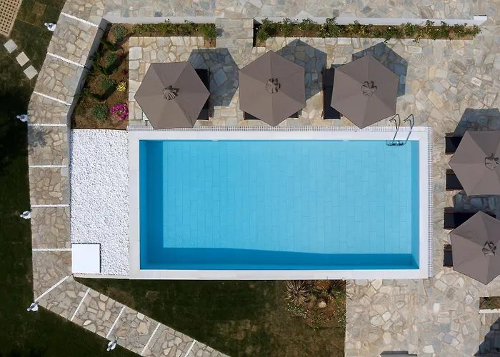Lichnos Luxury Suites