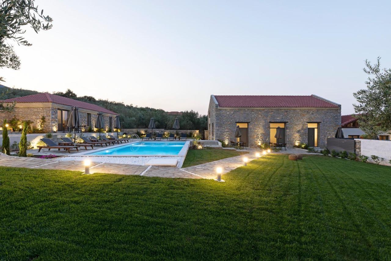 Lichnos Luxury Sourpi