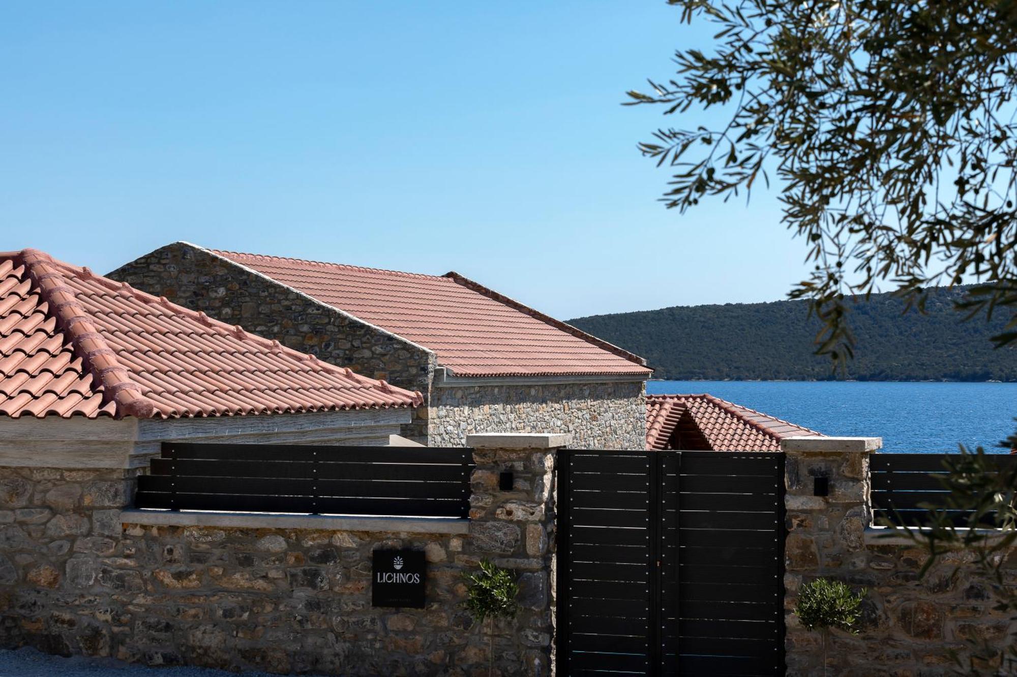 Holiday home Lichnos Luxury Sourpi